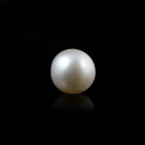 Loose Freshwater Pearl 5.25 Carat Oval Gemstone for Fine Jewelry - Product Image 2