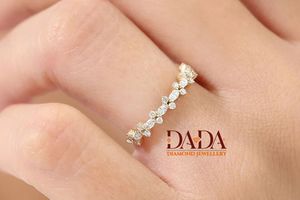 Anillo de Eternidad de Diamantes Florales de Lujo para Mujer, Anillo de Boda con Diamantes Marquise y Redondos, Anillo Apilable Elegante, Regalo de Aniversario - Product Image 1