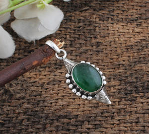 Pendentif vintage en jade vert naturel incrusté, bijou de qualité, charme Bouddha vert impérial antique, bijoux fins certifiés, cadeau - Product Image 1