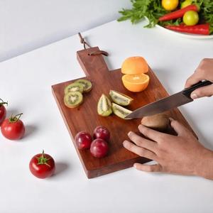 Planche à découper en bois d'acacia, design carré en forme de palette, épaisse, durable, sûre pour les couteaux, idéale pour couper, servir et une utilisation élégante en cuisine - Product Image 2