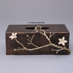 Caja de pañuelos de lujo con diseño de flores de begonia y martillado, de acero inoxidable con acabado brillante, estilo elegante, regalos de inauguración de casa - Product Image 4