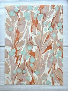 Eleve su papelería y empaques de lujo con nuestras exquisitas hojas de papel de algodón marmoleado a mano, con diseños únicos en espiral. - Product Image 3