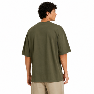 Camiseta extragrande para hombre con diseño espacioso, material suave al tacto y comodidad transpirable que crea un look informal sin esfuerzo. - Product Image 3