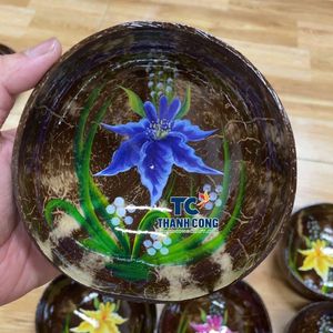 Tazón de Cáscara de Coco para Pedidos al por Mayor, Diseño Floral Orquídea Azul, Hecho a Mano, Tazón Decorativo de Concha Orgánica, Recuerdo Único de Isla - Product Image 1
