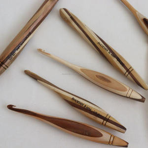Ganchillo de Madera Ligero de Primera Calidad, Herramienta de Tejido Hecha a Mano para Principiantes y Profesionales - Product Image 3