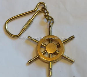 Porte-clés en laiton antique vintage en forme de roue de bateau, fait à la main, personnalisable, embossé, élégant, unique, boucle en métal, cadeau pour - Product Image 5