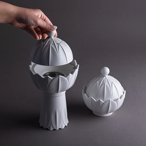 Quemador de incienso cerámico con diseño decorativo calado para fragancia de incienso árabe tradicional, ideal para regalos de Ramadán y Eid. - Product Image 2