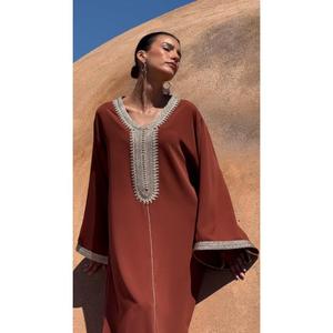 Caftán Ecológico Hecho a Mano con Cuello en V, Diseño Exclusivo de Maestros Artesanos, Cintura Natural y Mangas Delanteras con Detalle Sfifa - Product Image 3