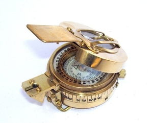 Bussola Nautica Vintage in Ottone con Quadrante Solare e Gnomone Pieghevole, Strumento di Navigazione Marittima Fatto a Mano, Bussola Tascabile Antica - Product Image 2