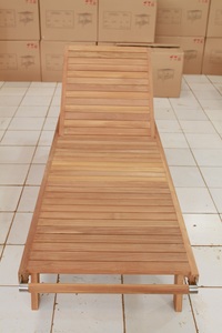 Sun Lounger in Solid Teak Wood with Dettachable Cushion - Product Image 5