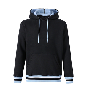 Sudadera con Capucha Negra de Invierno para Hombre, Estilo Fraternidad, Corte Regular, Diseño a Cuadros, Algodón, Venta al Por Mayor para Universidades y Colegios - Product Image 1