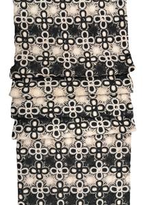 Tissu en dentelle chimique GPO de haute qualité, léger, entièrement brodé, noir ivoire, motif floral ajouré à 4 pétales, pour usage décontracté et mode - Product Image 2