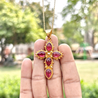 Collier pendentif croix en quartz hydro rubis, bijoux religieux en gros, plaqué or 18 carats, fait main, pour femmes