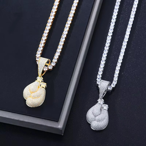 Colgante de Guante de Boxeo de Lujo Chapado en Plata/Oro con Moissanita Engastada en Garra, Estilo Hip Hop, Regalo Unisex - Product Image 2