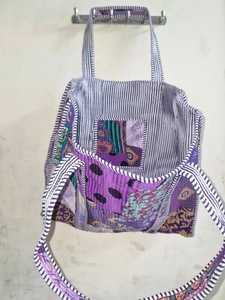 Sac fourre-tout en soie violette fait main pour femme, sac à bandoulière pour le shopping, imprimé floral, réutilisable, sac à main tendance, cadeau, sac de voyage, sac de plage, sac de marché - Product Image 3
