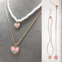Collier Multicouche en Forme de Cœur avec Pendentif Tulipe Plaqué Or, Chaîne et Perles – Bijou Floral Adorable pour Femme, Idéal au Quotidien