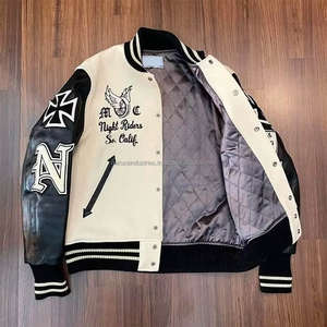 Chaqueta Universitaria Personalizada con Logotipo, Chaqueta de Béisbol para Parejas, Chaqueta Masculina con Mangas de Cuero, Bordado, Chaqueta Universitaria Negra Tipo Letterman - Product Image 4