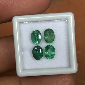 Esmeralda Zambiana Natural, Lote de 4 Piezas, 3.78 Quilates, Verde Intenso, Ovaladas, Facetadas, Piedras Preciosas Sueltas para Joyería Fina - Product Image 3