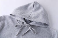 Sudadera con Capucha Unisex con Cierre, 100% Algodón, Bordado con Estampado Gótico Negro, Texto Rosa en la Espalda, Ropa de Invierno