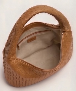 Bolso de Hombro de Lujo Personalizado para Mujer, Estilo Inglés, de Cuero Genuino Trenzado, Tipo Hobo, con Cierre de Cremallera y Cadenas, Venta al por Mayor - Product Image 5