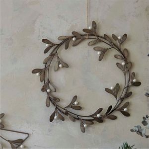 Couronne murale en métal doré de luxe, décoration suspendue, sculpture florale en fer faite à la main, feuilles de fleurs, art pour salon moderne, décoration de la maison - Product Image 5