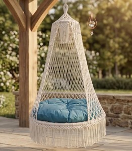 Silla colgante boho de macramé, columpio para interiores y exteriores, silla tipo pod tejida con borlas, decoración para patio, asiento tipo hamaca, cojín no incluido - Product Image 1