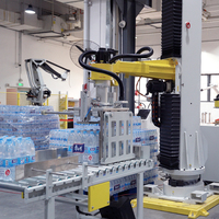 Machine d'emballage d'eau en bouteille à grande vitesse, palettiseur à bras robotique, machine d'emballage alimentaire en film et carton