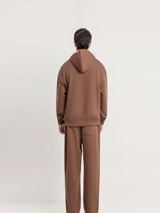 ชุดวอร์มโอเวอร์ไซส์ผู้ชายทำจากวัสดุทนทาน - Product Image 3