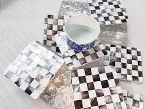 Exquisito Posavasos Hecho a Mano con Nácar y Mosaico Blanco y Negro para Decoración de Mesa - Product Image 5