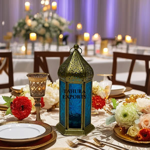 Portavelas minimalista estilo farol 2025 con líneas limpias y forma compacta, ideal para interiores modernos y decoración de Ramadán - Product Image 1