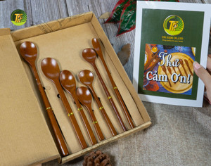 Cuillères à soupe en bois éco-chic minimalistes, vaisselle de table et ustensiles de cuisine durables en bois naturel, ensemble cadeau - Product Image 1