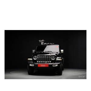 Jeep Wrangler 2.0 Overland Power Top 4 Puertas 4xe Caja de Cambios Automática Cámara Trasera Modelo Diciembre 2022 14,848 km Asientos de Tela Izquierda - Product Image 3