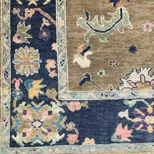 Tapis tissé à la main turc en laine/soie aux motifs floraux modernes, éco-responsable, antidérapant, résistant à la saleté, adapté aux animaux domestiques, 1 pièce - Product Image 2
