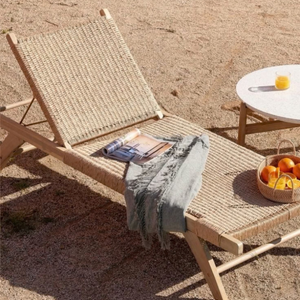 Tumbona Ajustable con Marco de Aluminio, Elegante y Reclinable para Patio, Piscina, Jardín, Resistente al Agua y a los Rayos UV, para Uso en Exteriores - Product Image 1