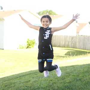 เสื้อกั๊กวาร์ซิตี้สำหรับเด็กผู้หญิง แจ็คแอนด์จิล พร้อมป้ายเชนิลล์ กระดุมแป๊ก แขนกุด แฟชั่นลำลอง เสื้อสำหรับวัยรุ่น ชุดนักเรียน - Product Image 4