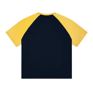 เสื้อยืดแขนราแกลนผู้ชาย สีพื้น ผ้าถัก คอโอ ทรงลำลอง ความยาวปกติ แต่งขอบสีตัดกัน สีเหลือง สีกรมท่า - Product Image 2
