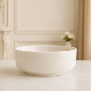 Elegante tazón de resina epoxi para servir en la mesa, ideal para el entretenimiento en el hogar, agregando un toque decorativo sofisticado. - Product Image 3