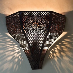 Decoración de Pared de Metal Estilo Bohemio, Forma Irregular, Arte Hecho a Mano para el Hogar, Decoración Interior para Sala de Estar - Product Image 1