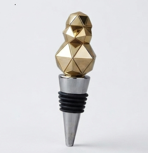 Bouchons de bouteille personnalisés, finition argentée ou dorée, articles cadeaux, bouchons de bouteille personnalisés les plus tendance - Product Image 4