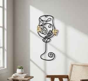 งานศิลปะติดผนังเหล็กดัดสไตล์โมเดิร์น ทำด้วยมือ พร้อมฟังก์ชั่นแขวน ตกแต่งด้วยแก้วไวน์ องุ่นทองเหลือง และใบไม้ - Product Image 2