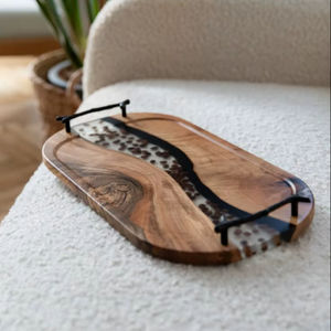 Plateau en bois à bords naturels avec incrustation de résine noire, motif Coffee Story, fait main, pour cuisine, table à manger et maison - Product Image 1