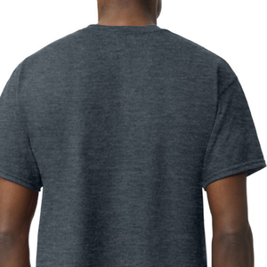 Camiseta de algodón para hombre, manga corta, cuello redondo, suave, cómoda, básica, lisa, a la moda, en color gris oscuro. - Product Image 5