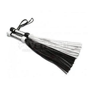 <b>Leather</b> <b>Flogger</b> Soft <b>Leather</b> Strips Flexible Design Smooth Handle <b>Leather</b> <b>Flogger</b> Simple Control Use - Product Image 3