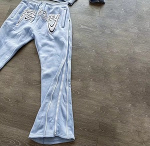 Survêtements surdimensionnés en molleton français personnalisés avec fermeture éclair latérale sur les manches, ensemble deux pièces pour hommes avec pantalon évasé - Product Image 2