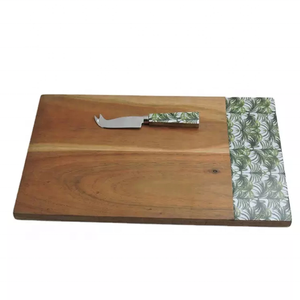 Planche à découper en bois d'acacia faite à la main, plateau de service pour fromages et charcuteries, passe au lave-vaisselle, réutilisable pour la découpe en cuisine - Product Image 1