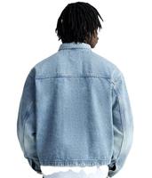 Veste en jean bleu délavé, directement de l'usine, avec un style décontracté pour hommes, idéale pour les détaillants.