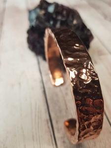 Bracelet élégant en cuivre massif, réglable, fait main, accessoire de mode durable pour homme et femme, idéal comme cadeau - Product Image 3