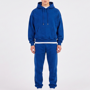 Ensemble de survêtement premium en strass avec détails en cristal, comprenant un sweat à capuche et un pantalon de jogging, en tissu polaire chaud, coupe décontractée - Product Image 1