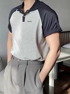 Polo d'été pour homme avec imprimé lettres et blocs de couleur gris et bleu - Product Image 5