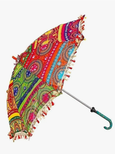 Parapluie décoratif Rajasthani avec broderie traditionnelle et travail de miroir, artisanat culturel fait main, objet de décoration - Product Image 2